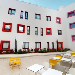 Residencia Universitaria Resa Centro Hostel